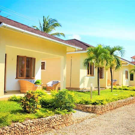 V-Szameitat Homes Playa de Diani Exterior foto